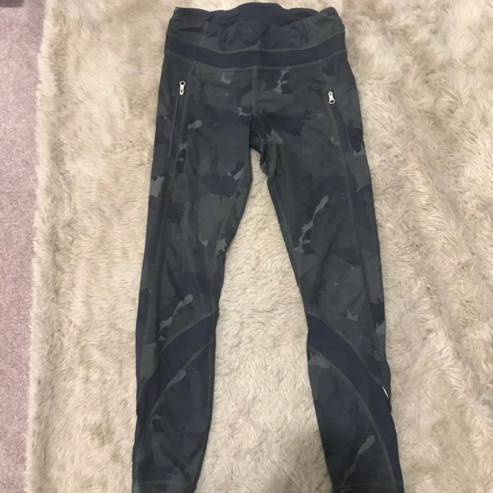 Lululemon Mesh camo